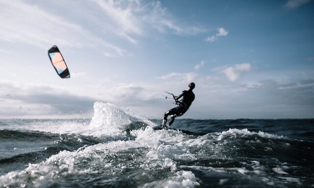 Jak przygotować się do kitesurfingu?